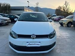 Bianco Usata 2015 VW Polo Tre volumi | 7700 € (Buon prezzo)