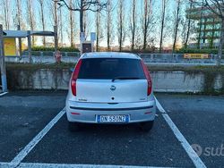 Grigio Usata 2007 Fiat Punto Tre volumi | 1100 €