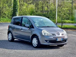 Marrone Usata 2008 Renault Modus Dynamique Monovolume | 3300 € (Buon prezzo)