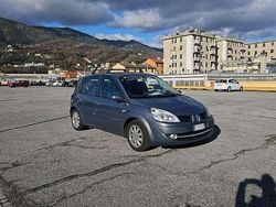 Argento Usata 2007 Renault Scénic II Dynamique Monovolume | 1990 € (Buon prezzo)