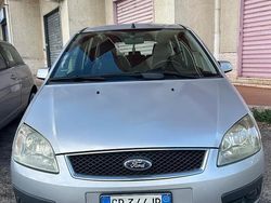 Grigio Usata 2004 Ford C-MAX Monovolume | 1999 € (Molto cara)