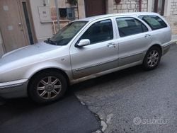 Usata 2002 Lancia Lybra Station wagon | 700 €