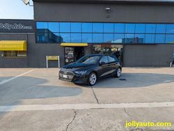 Nero / metallizzato Usata 2024 Audi A3 e-tron Business Due volumi | 28.500 € (Buon prezzo)