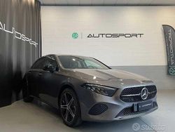 Grigio scuro Usata 2023 Mercedes A180 Advanced Plus Tre volumi | 30.900 € (Ottimo prezzo)