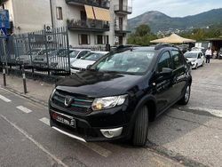Nero Usata 2015 Dacia Sandero Ambiance Due volumi | 8999 € (Buon prezzo)