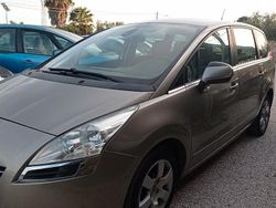 Marrone Usata 2011 Peugeot 5008 Business-Line Monovolume | 3990 € (Buon prezzo)