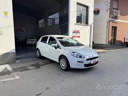 Bianco Usata 2016 Fiat Punto Young Tre volumi | 5500 € (Buon prezzo)