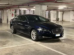 Blu/azzurro Usata 2014 Jaguar XF R-Sport Tre volumi | 10.000 € (Buon prezzo)