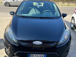 Nero Usata 2009 Ford Fiesta Due volumi | 2700 € (Ottimo prezzo)