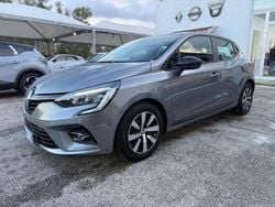 Grigio Usata 2022 Renault Clio V Equilibre Tre volumi | 10.990 € (Buon prezzo)