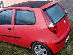 Rosso Usata 2004 Fiat Punto Dynamic Tre volumi | 1900 € (Buon prezzo)
