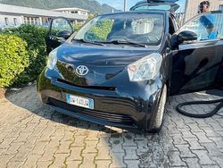 Nero Usata 2009 Toyota iQ Due volumi | 5000 €