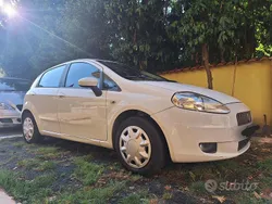 Usata 2009 Fiat Grande Punto Due volumi | 2000 € (Super prezzo)