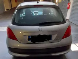 Grigio Usata 2007 Peugeot 207 Tre volumi | 5000 € (Cara)