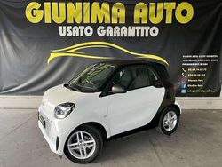 Bianco Usata 2020 Smart ForTwo Electric Drive Passion Due volumi | 10.000 € (Buon prezzo)