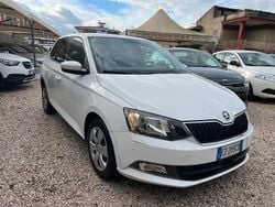 Bianco Usata 2015 Skoda Fabia Tre volumi | 4500 € (Buon prezzo)