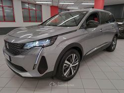 Argento Usata 2023 Peugeot 5008 Allure+ Monovolume | 25.900 € (Buon prezzo)