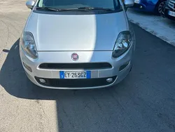 Grigio Usata 2015 Fiat Punto Lounge Due volumi | 4400 € (Buon prezzo)