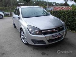 Marrone Usata 2007 Opel Astra Tre volumi | 1900 € (Buon prezzo)