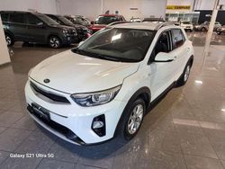 Bianco Usata 2018 Kia Stonic Style SUV | 10.400 € (Buon prezzo)