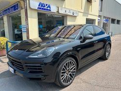 Nero Usata 2022 Porsche Cayenne Platinum Edition SUV | 74.000 € (Buon prezzo)