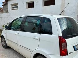 Bianco Usata 2005 Fiat Idea Monovolume | 2500 € (Buon prezzo)