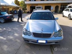 Usata 2003 Mercedes C220 Station wagon | 1699 € (Molto cara)