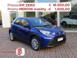 Blu/azzurro Nuova 2025 Toyota Aygo Active Due volumi | 15.500 €