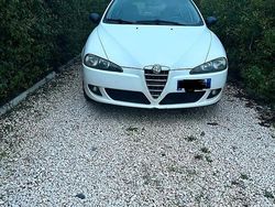 Bianco Usata 2006 Alfa Romeo 147 Due volumi | 2300 € (Ottimo prezzo)