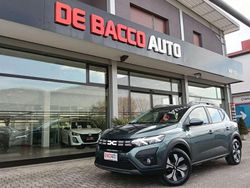 Grigio Usata 2025 Dacia Sandero Expression Tre volumi | 16.800 € (Buon prezzo)