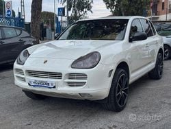 Bianco Usata 2005 Porsche Cayenne SUV | 9990 € (Buon prezzo)