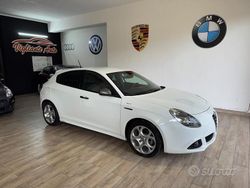 Bianco Usata 2015 Alfa Romeo Giulietta Sprint Tre volumi | 9999 € (Buon prezzo)