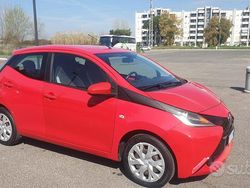 Rosso Usata 2014 Toyota Aygo Due volumi | 7500 € (Buon prezzo)