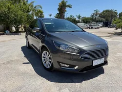 Grigio Usata 2018 Ford Focus Titanium Tre volumi | 9700 € (Buon prezzo)
