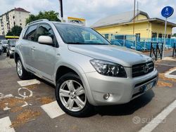 Grigio Usata 2009 Toyota RAV4 Luxury SUV | 5790 € (Ottimo prezzo)