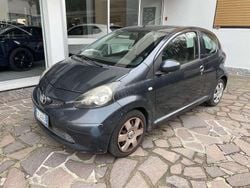 Grigio Usata 2005 Toyota Aygo Sol Due volumi | 2800 € (Buon prezzo)