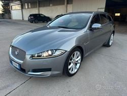 Grigio Usata 2014 Jaguar XF Tre volumi | 13.500 € (Molto cara)