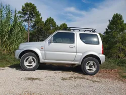 Argento Usata 2002 Suzuki Jimny SUV | 9500 € (Cara)