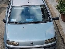 Verde Usata 2002 Fiat Punto Due volumi | 1000 € (Buon prezzo)
