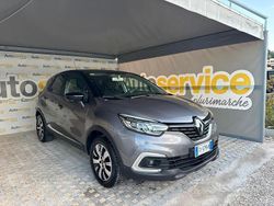 Grigio Usata 2019 Renault Captur SUV | 11.999 € (Buon prezzo)
