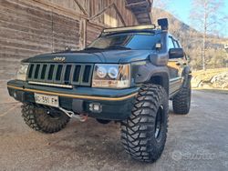 Verde Usata 1995 Jeep Cherokee SUV | 12.000 €