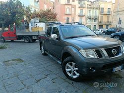 Grigio Usata 2011 Nissan Navara Pick-up | 13.600 € (Buon prezzo)