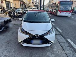 Bianco Usata 2017 Toyota Aygo Due volumi | 9700 € (Molto cara)