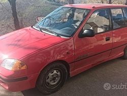 Usata 1999 Subaru Justy Due volumi | 2500 €