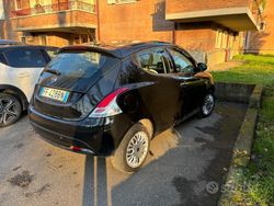 Nero Usata 2016 Lancia Ypsilon Due volumi | 8000 € (Buon prezzo)