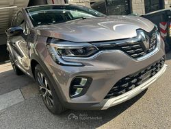 Grigio(met.) Nuova 2025 Renault Captur Techno SUV | 20.990 € (Ottimo prezzo)