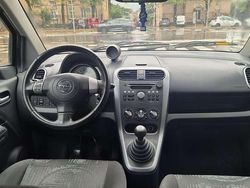 Usata 2011 Opel Agila Enjoy Due volumi | 3000 € (Buon prezzo)