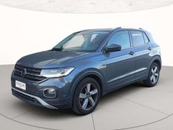 Smoky grey metallizzato Usata 2022 VW T-Cross Advance SUV | 21.900 € (Cara)