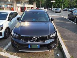 Usata 2022 Volvo XC40 Momentum SUV | 24.000 € (Buon prezzo)