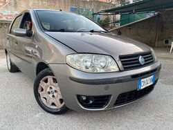 Grigio Usata 2006 Fiat Punto Tre volumi | 1200 € (Ottimo prezzo)